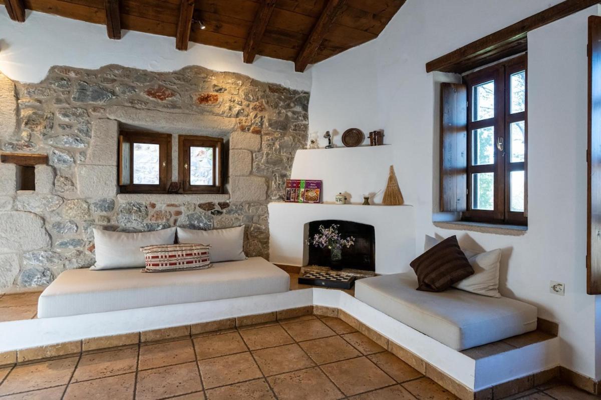 Tzokeika Traditional Settlement Riglia Chambre photo