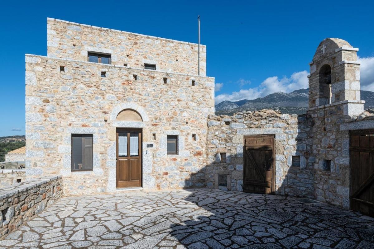 Tzokeika Traditional Settlement Riglia Extérieur photo